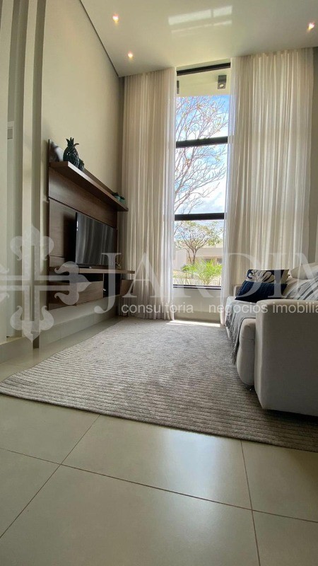 Casa à venda com 3 quartos, 300m² - Foto 4