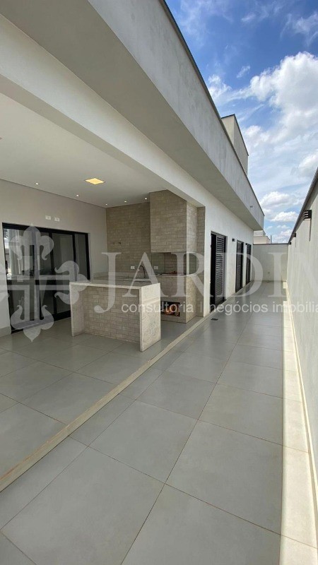 Casa à venda com 3 quartos, 300m² - Foto 21