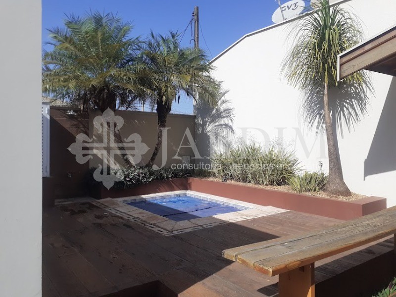 Casa de Condomínio à venda e aluguel com 3 quartos, 312m² - Foto 1