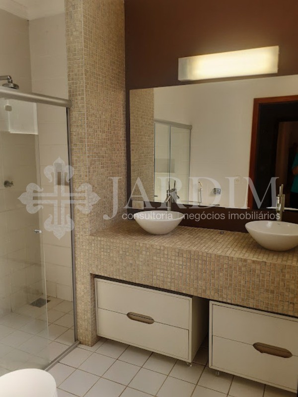 Casa de Condomínio à venda e aluguel com 3 quartos, 312m² - Foto 18