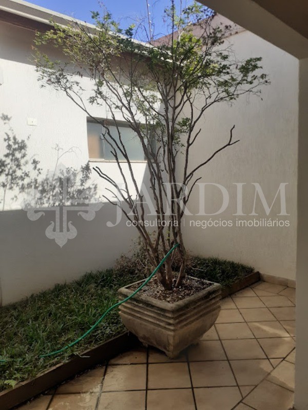 Casa de Condomínio à venda e aluguel com 3 quartos, 312m² - Foto 29