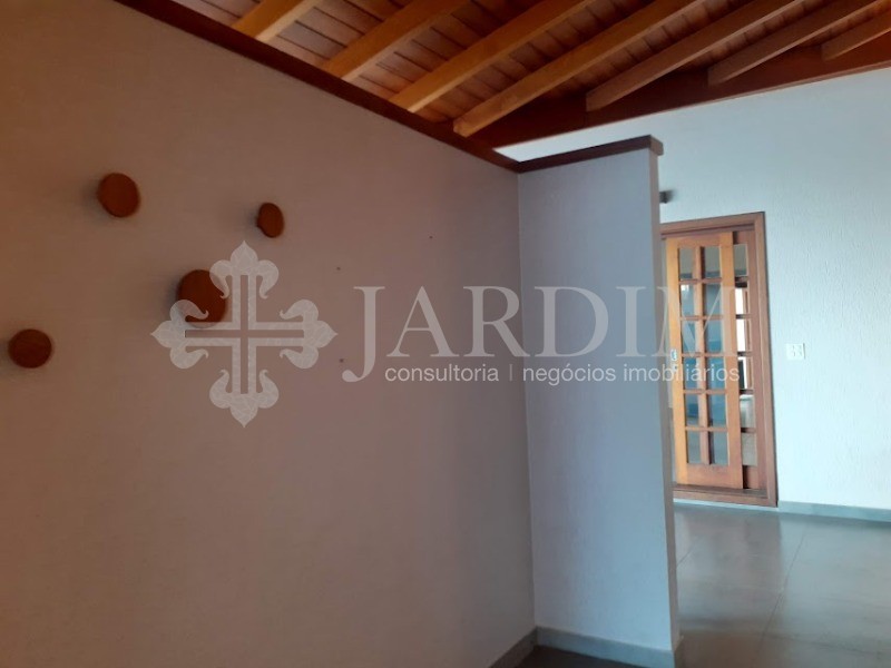 Casa de Condomínio à venda e aluguel com 3 quartos, 312m² - Foto 4