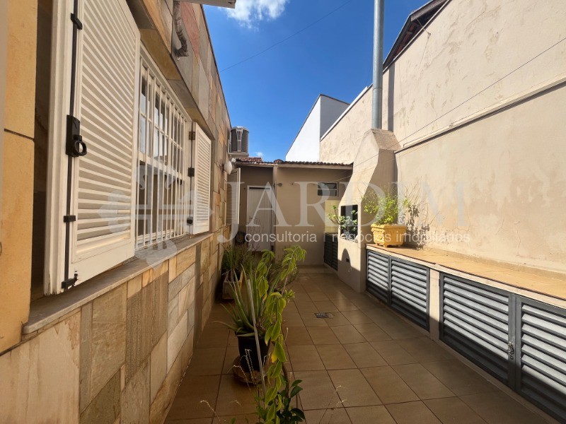 Casa à venda com 3 quartos, 250m² - Foto 42
