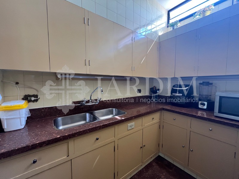 Casa à venda com 3 quartos, 250m² - Foto 35