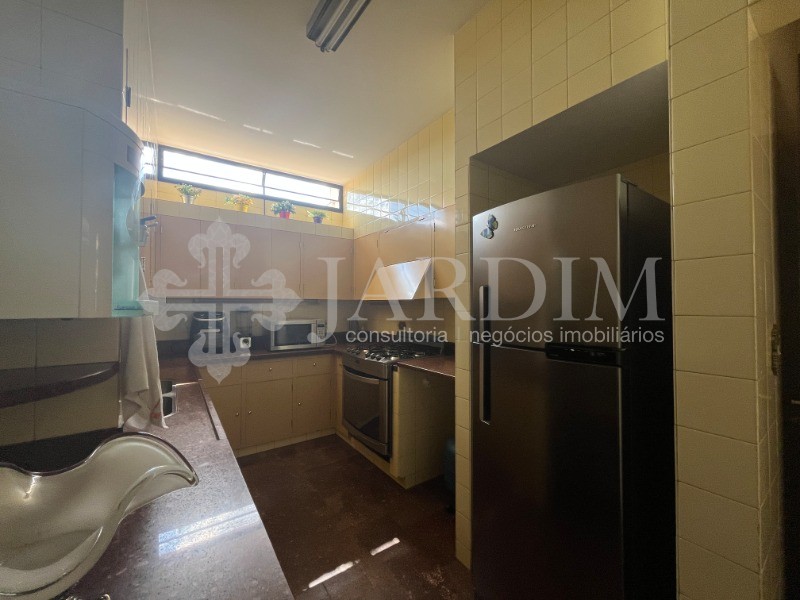 Casa à venda com 3 quartos, 250m² - Foto 32