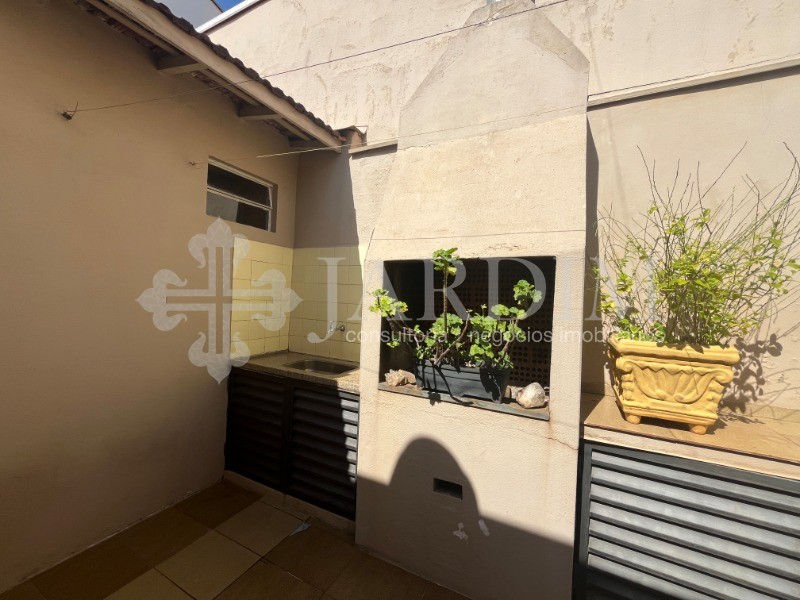 Casa à venda com 3 quartos, 250m² - Foto 43