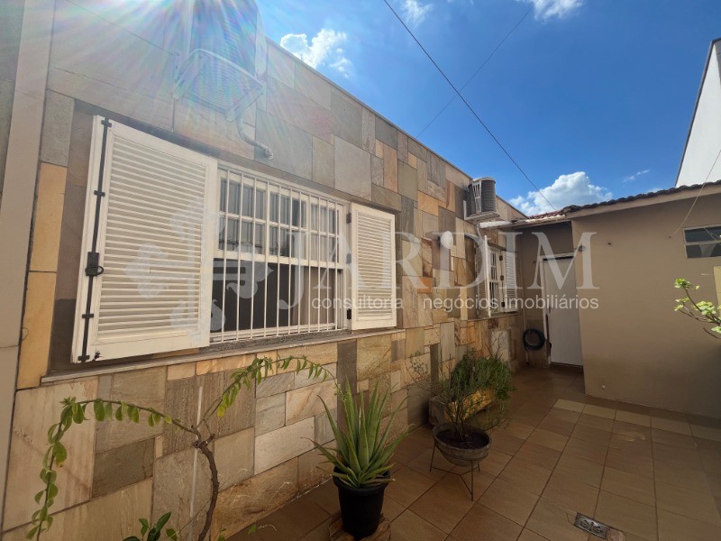 Casa à venda com 3 quartos, 250m² - Foto 45