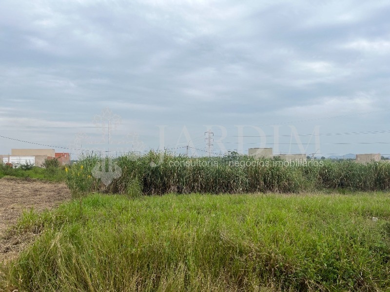 Loteamento e Condomínio - Foto 4