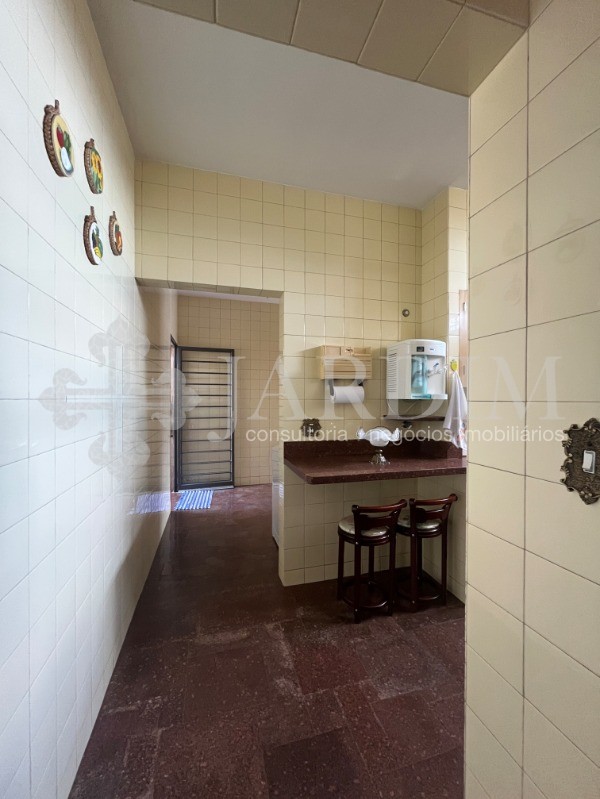 Casa à venda com 3 quartos, 250m² - Foto 31