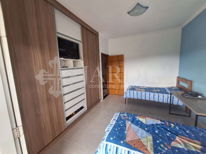Sobrado à venda com 3 quartos, 225m² - Foto 9