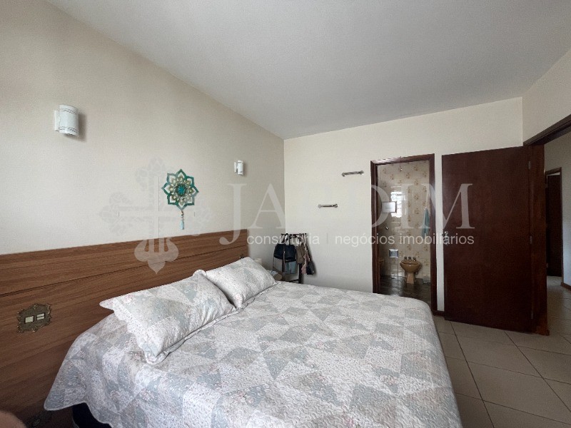 Casa à venda com 3 quartos, 250m² - Foto 22