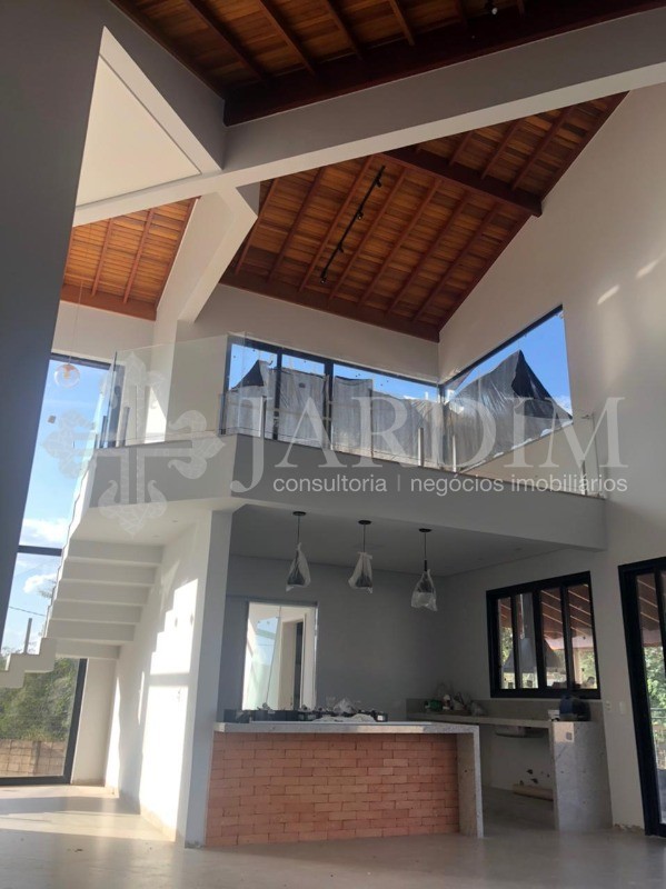 Casa de Condomínio à venda e aluguel com 3 quartos, 1273m² - Foto 2
