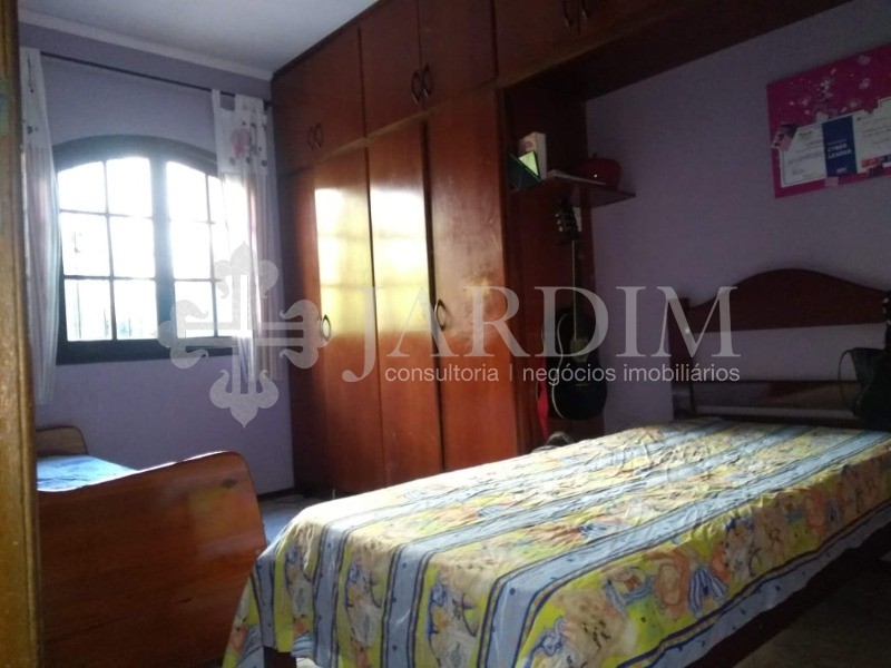 Casa à venda com 2 quartos, 190m² - Foto 10