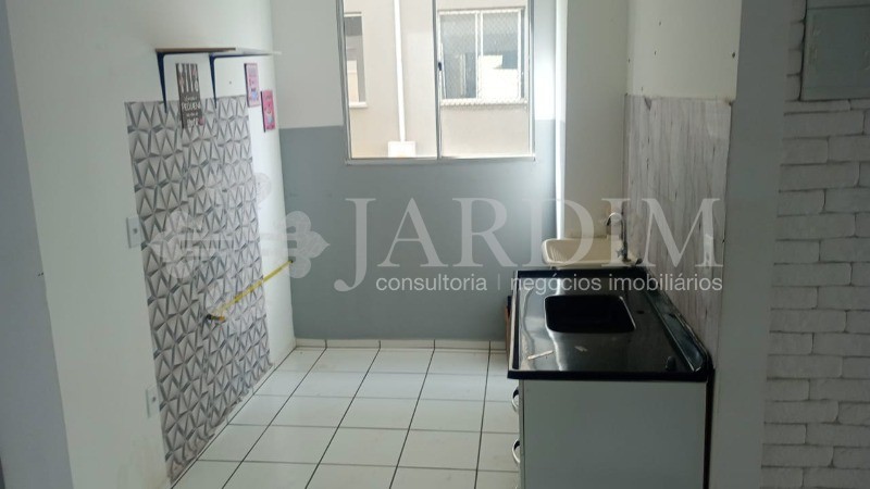 Apartamento à venda com 2 quartos, 48m² - Foto 2