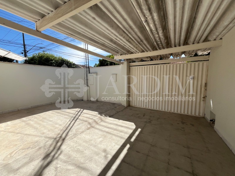 Casa para alugar com 2 quartos, 120m² - Foto 3