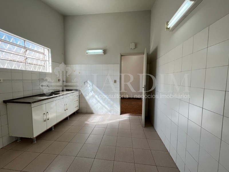 Casa para alugar com 2 quartos, 120m² - Foto 12