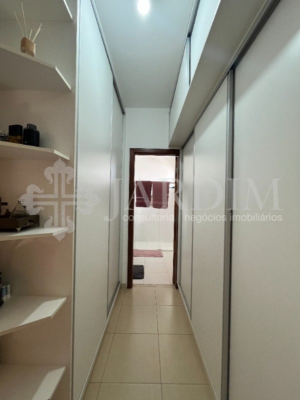 Casa de Condomínio à venda com 4 quartos, 255m² - Foto 24