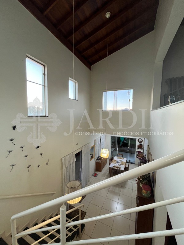 Sobrado à venda com 3 quartos, 330m² - Foto 9