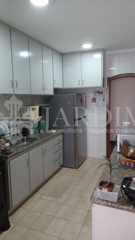 Apartamento à venda com 3 quartos, 105m² - Foto 4