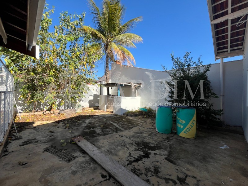 Casa à venda com 3 quartos, 300m² - Foto 42
