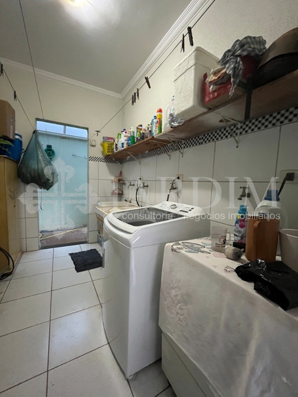 Sobrado à venda com 3 quartos, 330m² - Foto 22