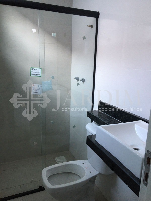 Casa à venda com 3 quartos, 250m² - Foto 4