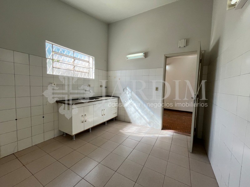 Casa para alugar com 2 quartos, 120m² - Foto 13