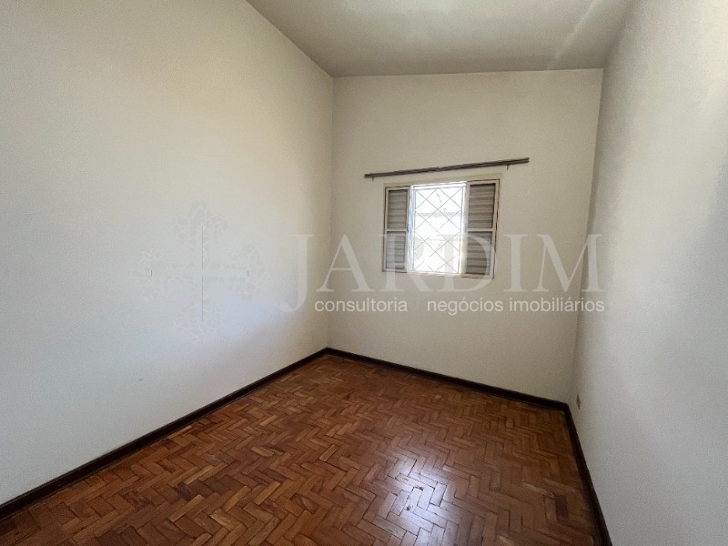 Casa para alugar com 2 quartos, 120m² - Foto 24