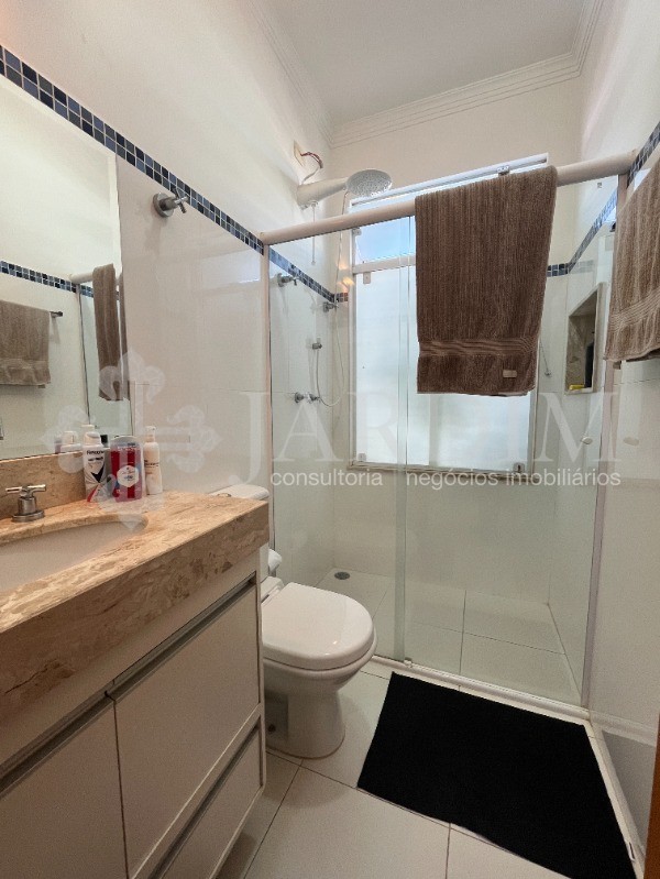 Casa de Condomínio à venda com 4 quartos, 255m² - Foto 20