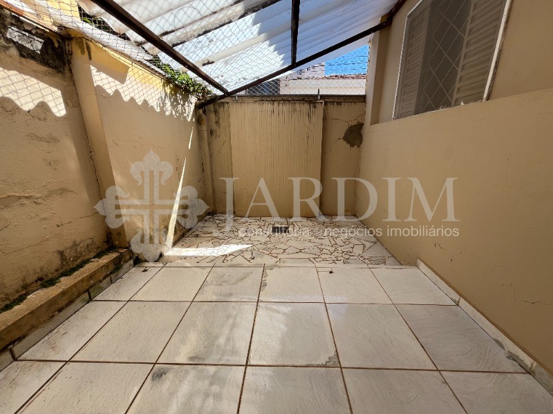 Casa para alugar com 2 quartos, 120m² - Foto 31