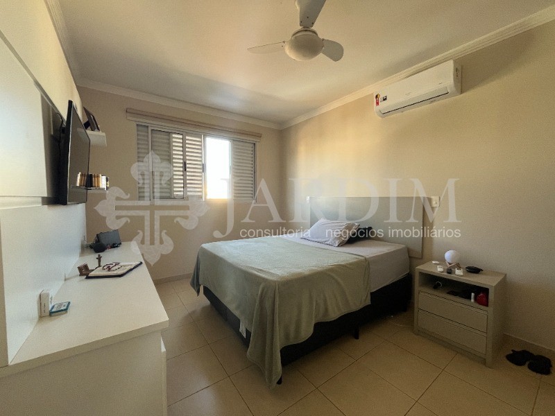 Casa de Condomínio à venda com 4 quartos, 255m² - Foto 14