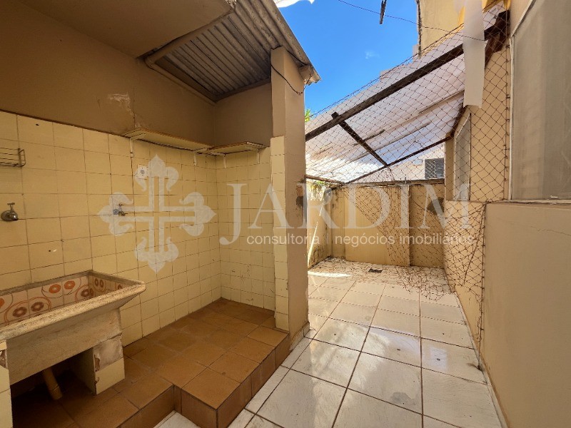 Casa para alugar com 2 quartos, 120m² - Foto 29