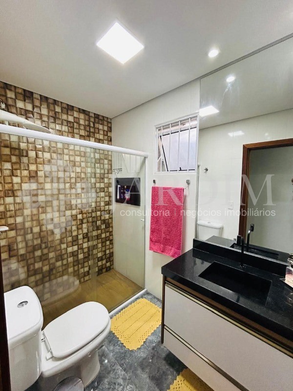 Casa à venda com 2 quartos, 128m² - Foto 13