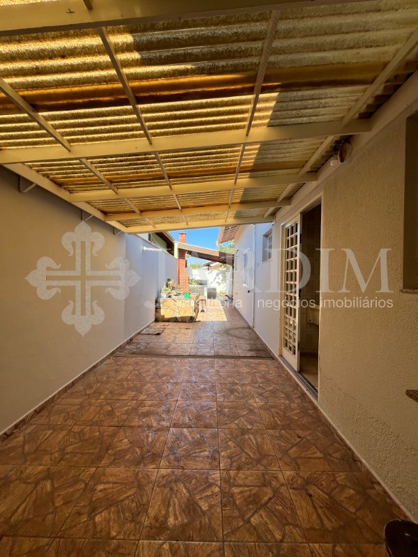 Casa à venda com 3 quartos, 300m² - Foto 33