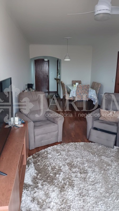 Apartamento à venda com 3 quartos, 105m² - Foto 2