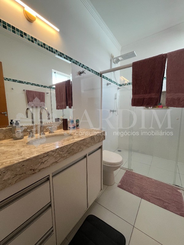 Casa de Condomínio à venda com 4 quartos, 255m² - Foto 26