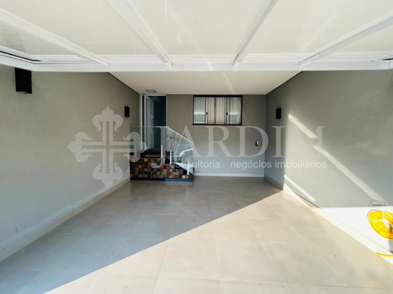 Casa à venda com 2 quartos, 128m² - Foto 3