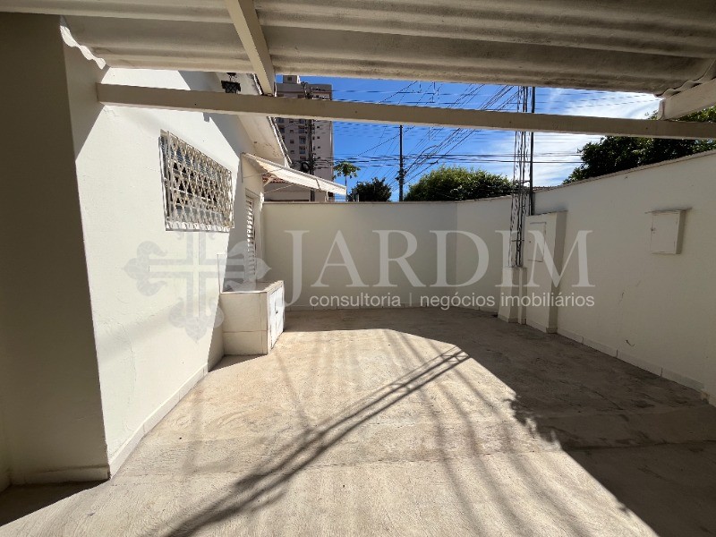 Casa para alugar com 2 quartos, 120m² - Foto 4