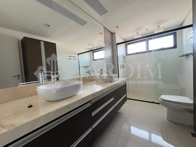 Apartamento para alugar com 3 quartos, 160m² - Foto 28