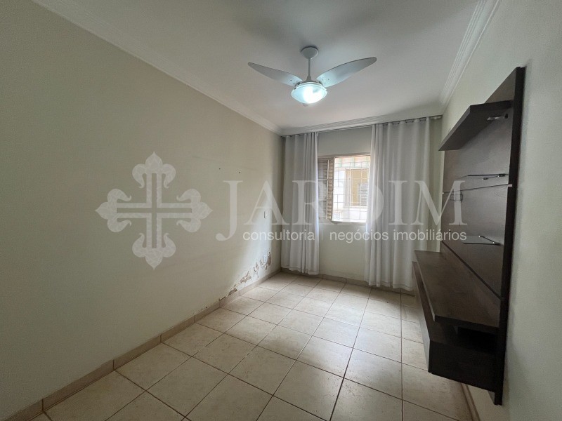 Casa para alugar com 4 quartos, 232m² - Foto 18