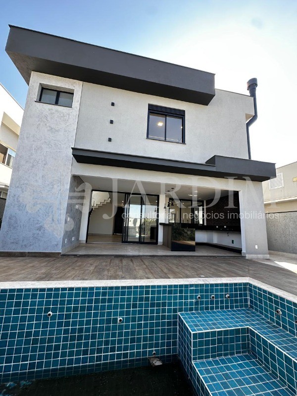 Casa de Condomínio à venda com 3 quartos, 310m² - Foto 1