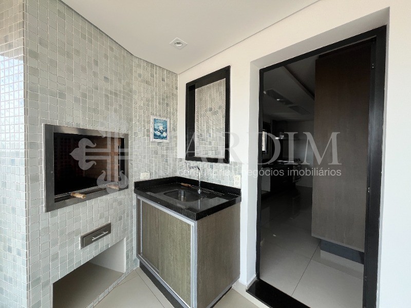Apartamento para alugar com 3 quartos, 160m² - Foto 9