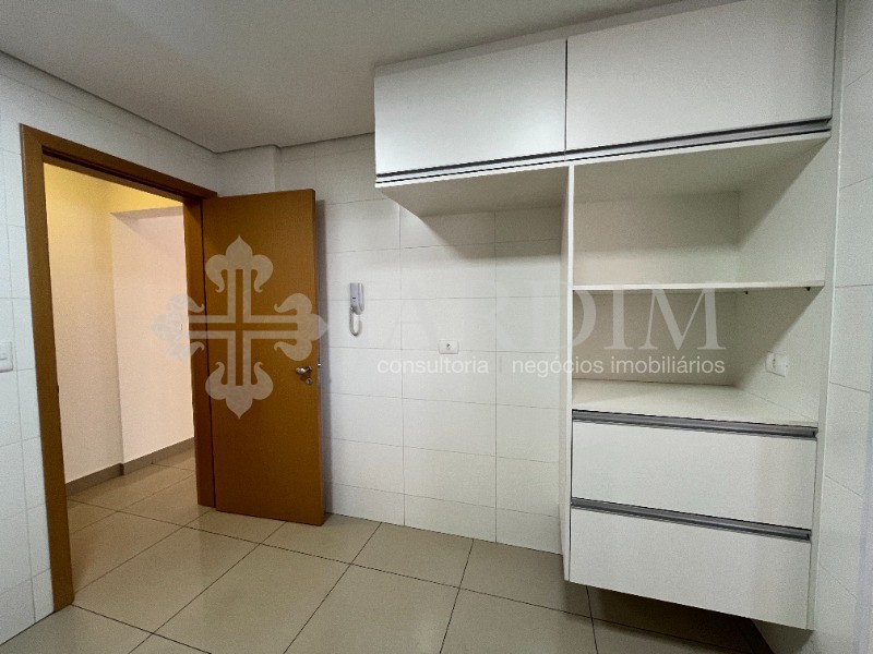 Apartamento à venda e aluguel com 3 quartos, 114m² - Foto 9