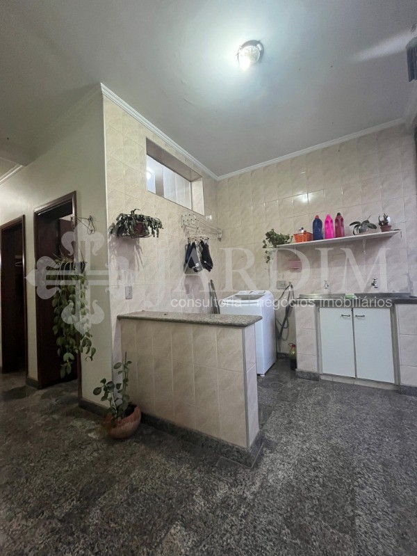 Sobrado à venda com 3 quartos, 265m² - Foto 35