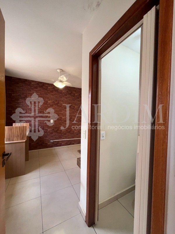 Casa para alugar com 4 quartos, 232m² - Foto 27
