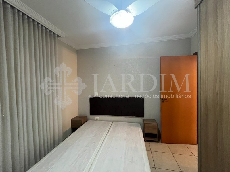 Casa para alugar com 4 quartos, 232m² - Foto 15