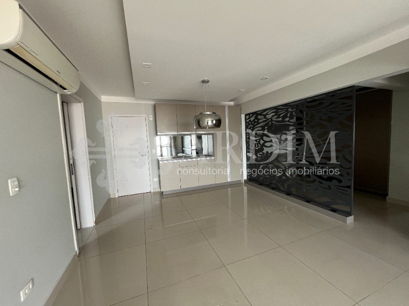 Apartamento para alugar com 3 quartos, 160m² - Foto 3