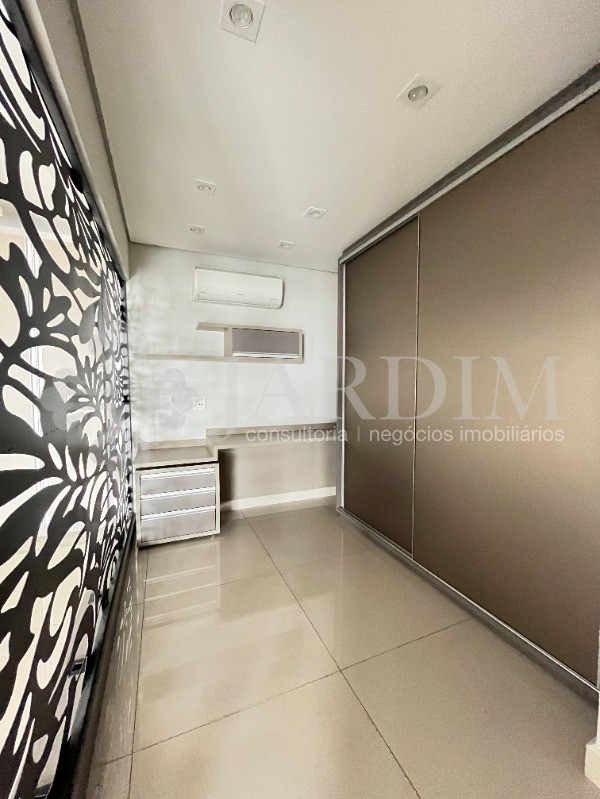 Apartamento para alugar com 3 quartos, 160m² - Foto 19