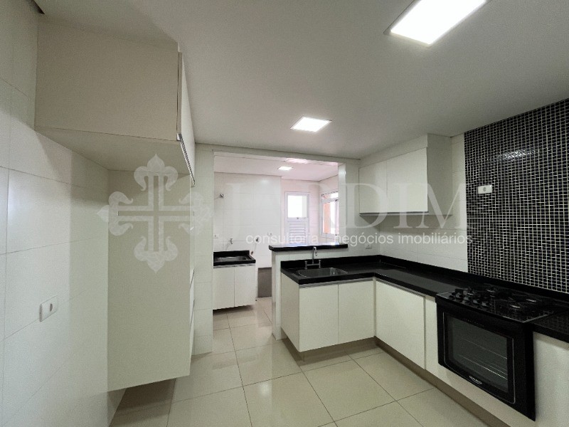 Apartamento à venda e aluguel com 3 quartos, 114m² - Foto 4