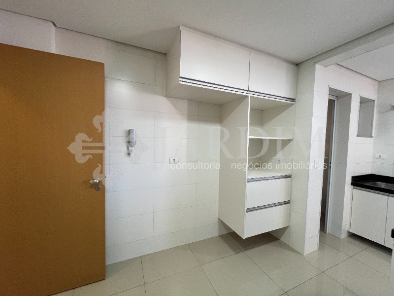 Apartamento à venda e aluguel com 3 quartos, 114m² - Foto 5